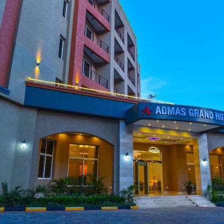 Admas Grand Hotel Entebbe Eksteriør bilde