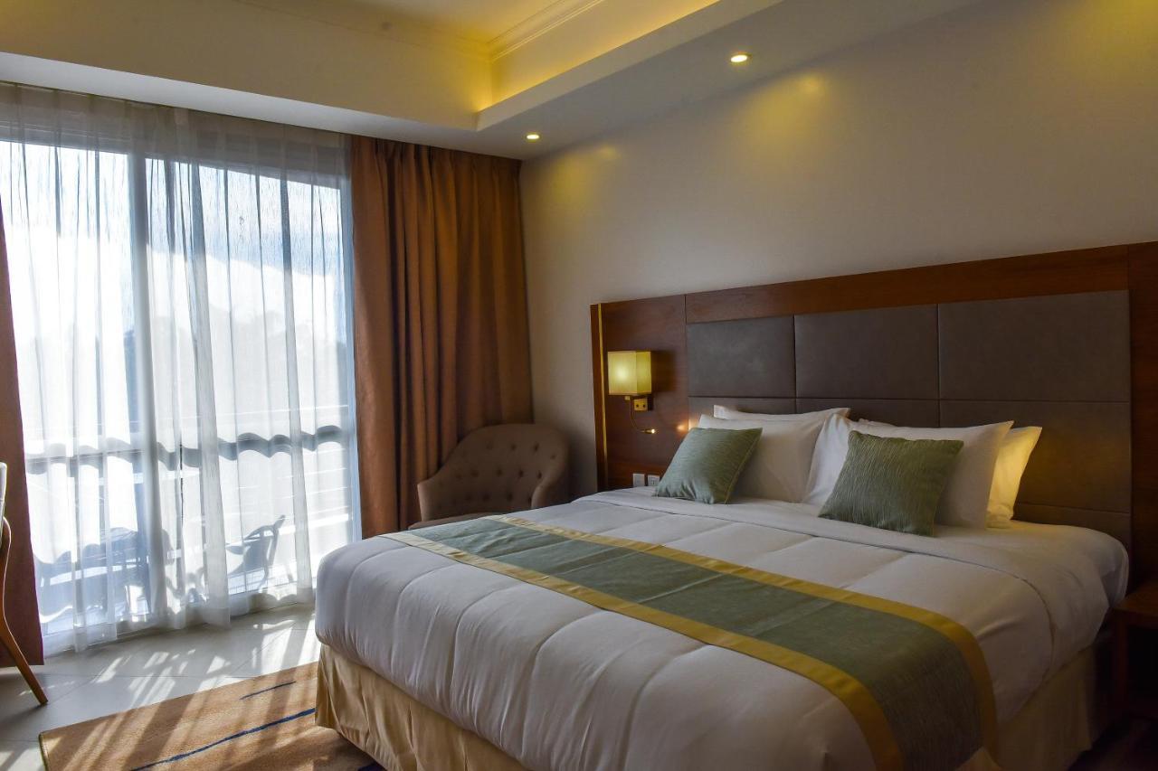 Admas Grand Hotel Entebbe Eksteriør bilde