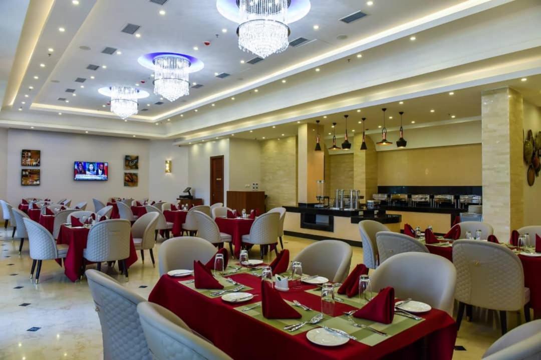 Admas Grand Hotel Entebbe Eksteriør bilde