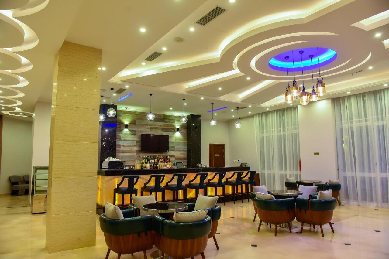 Admas Grand Hotel Entebbe Eksteriør bilde
